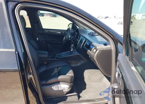 2018 Porsche Macan Sport Edition z USA, uszkodzony, nr VIN WP1AA2A57JLB04927